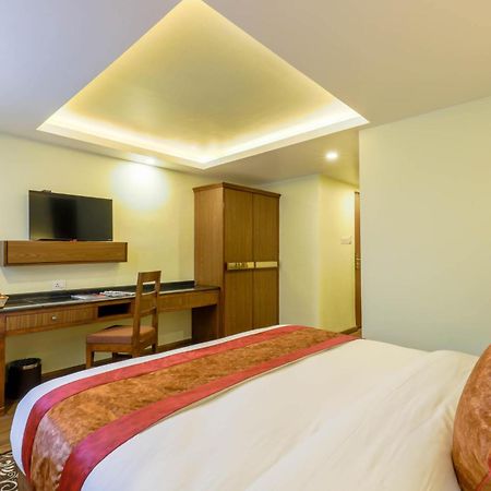 Hotel Infinity International Near Igi Airport Nueva Delhi Exterior foto