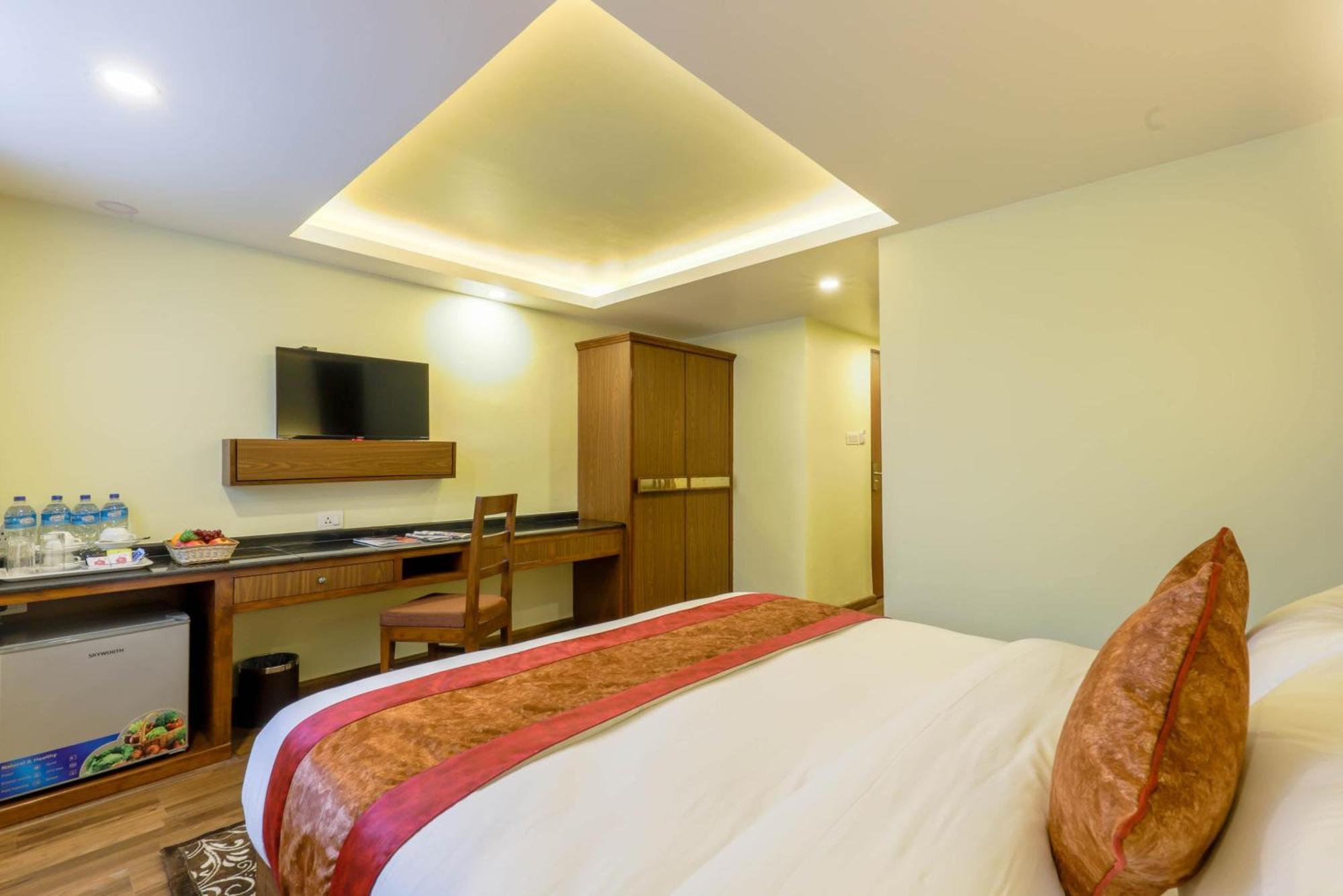 Hotel Infinity International Near Igi Airport Nueva Delhi Exterior foto